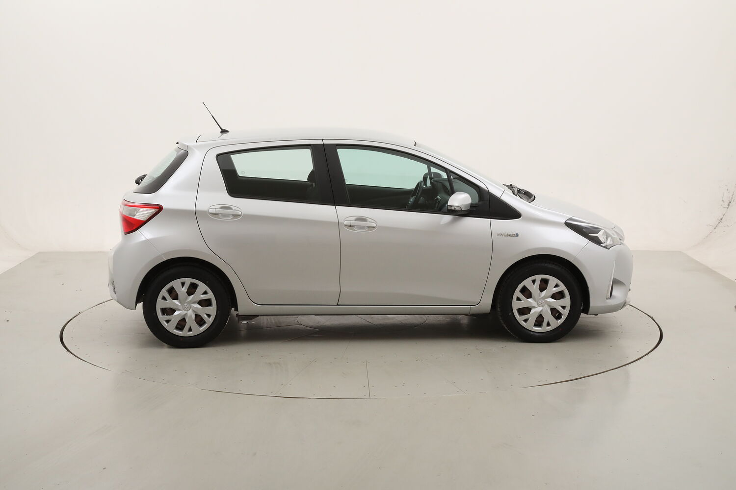 Toyota Yaris Hybrid Business usata del 2018 con 94.920 km