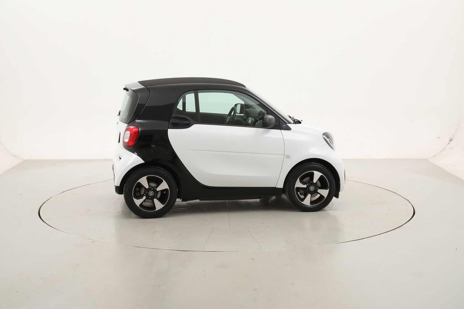 Smart Fortwo Passion usata del 2023 con 21.437 km