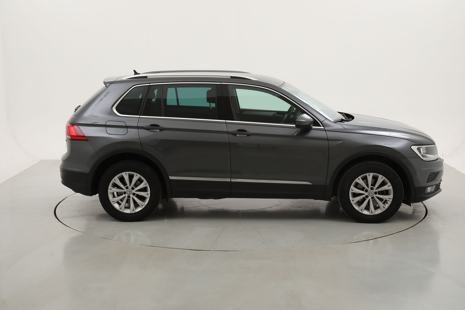 Volkswagen Tiguan Business 4MOTION DSG usata del 2020 con 118.766 km