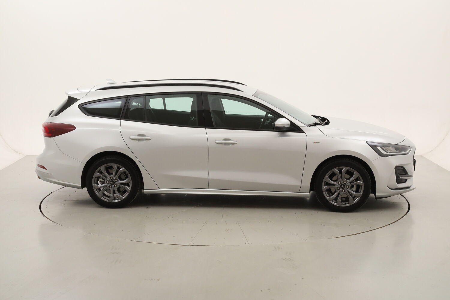 Ford Focus SW Hybrid ST-Line Design Powershift usata del 2023 con 55.521 km