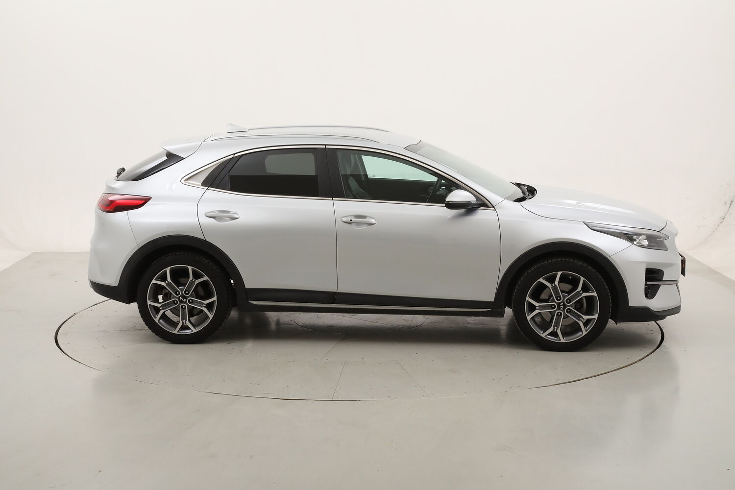 Kia XCeed High Tech usata del 2021 con 64.883 km