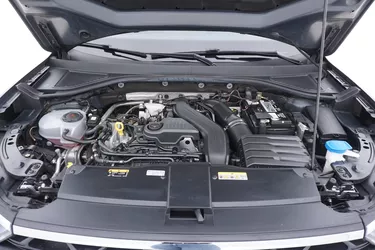 Volkswagen T-Roc Life DSG 1.5 Benzina 150CV Automatico Vano motore