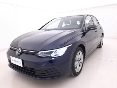 Volkswagen Golf Life DSG 1.0 Mild Hybrid 110CV Automatico Visione frontale