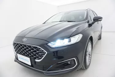 Ford Mondeo SW Hybrid Vignale 2.0 Full Hybrid 187CV Automatico Visione frontale