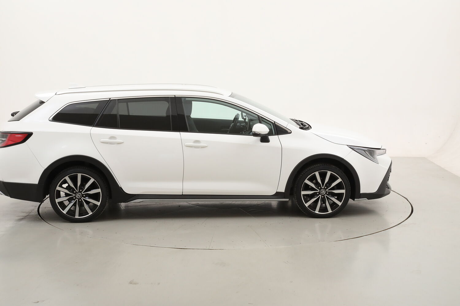 Toyota Corolla TS Hybrid TREK usata del 2022 con 91.445 km