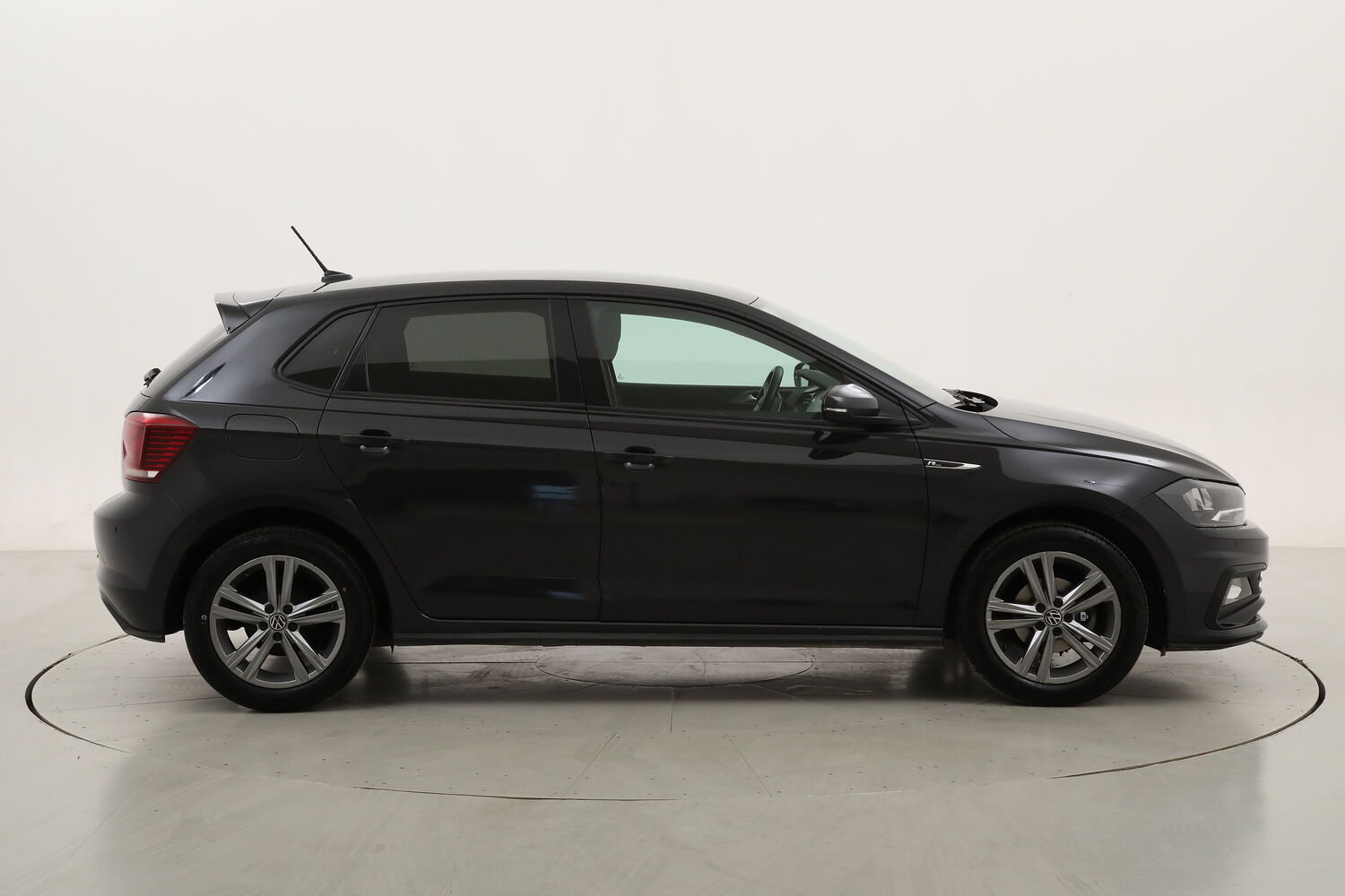 Volkswagen Polo Sport usata del 2021 con 110.915 km