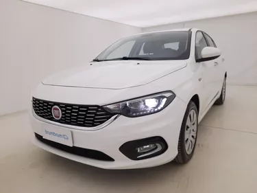 Fiat Tipo Easy 4 porte 1.6 Diesel 120CV Manuale Visione frontale