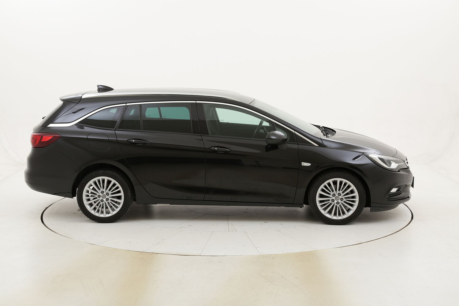 Opel Astra ST Innovation usata del 2018 con 63.763 km
