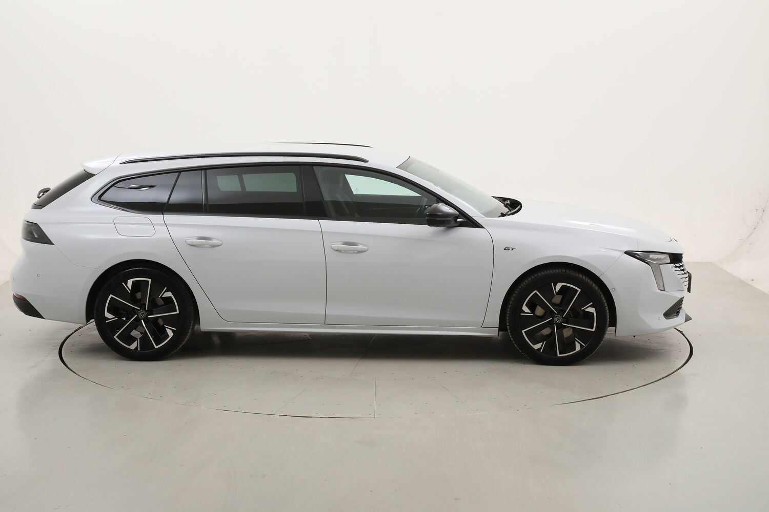 Peugeot 508 SW EAT8 GT usata del 2024 con 38.851 km
