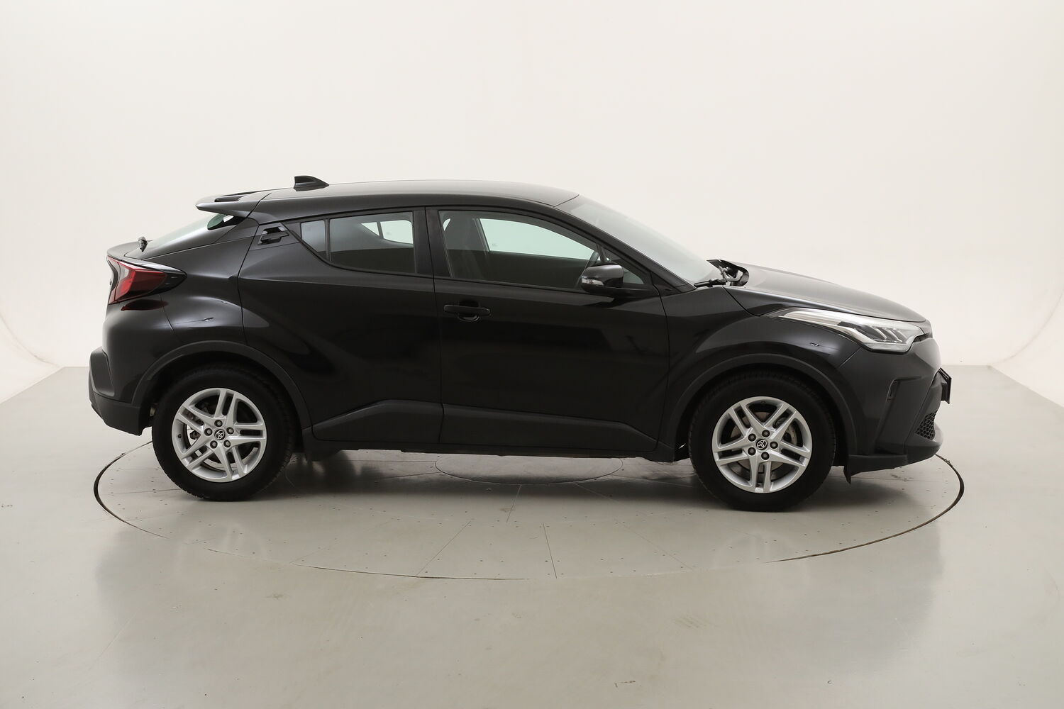 Toyota C-HR Hybrid Business usata del 2022 con 28.605 km