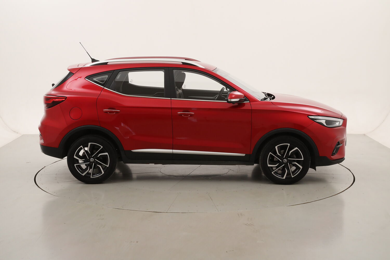 MG ZS Luxury usata del 2022 con 91.969 km