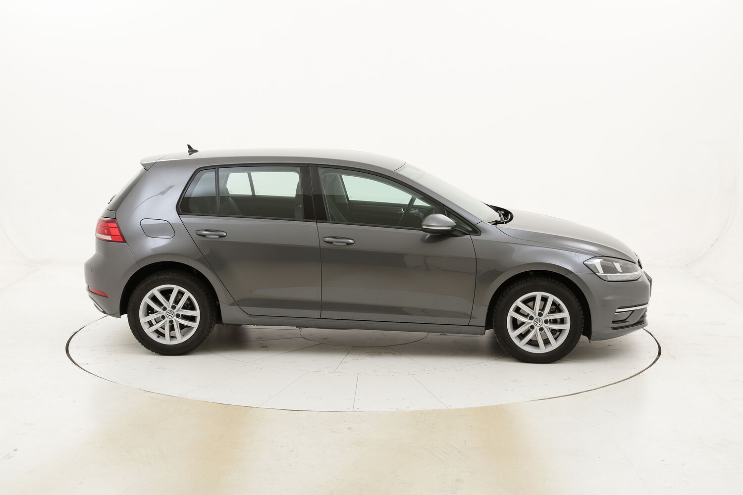 Volkswagen Golf Business DSG usata del 2018 con 18.316 km