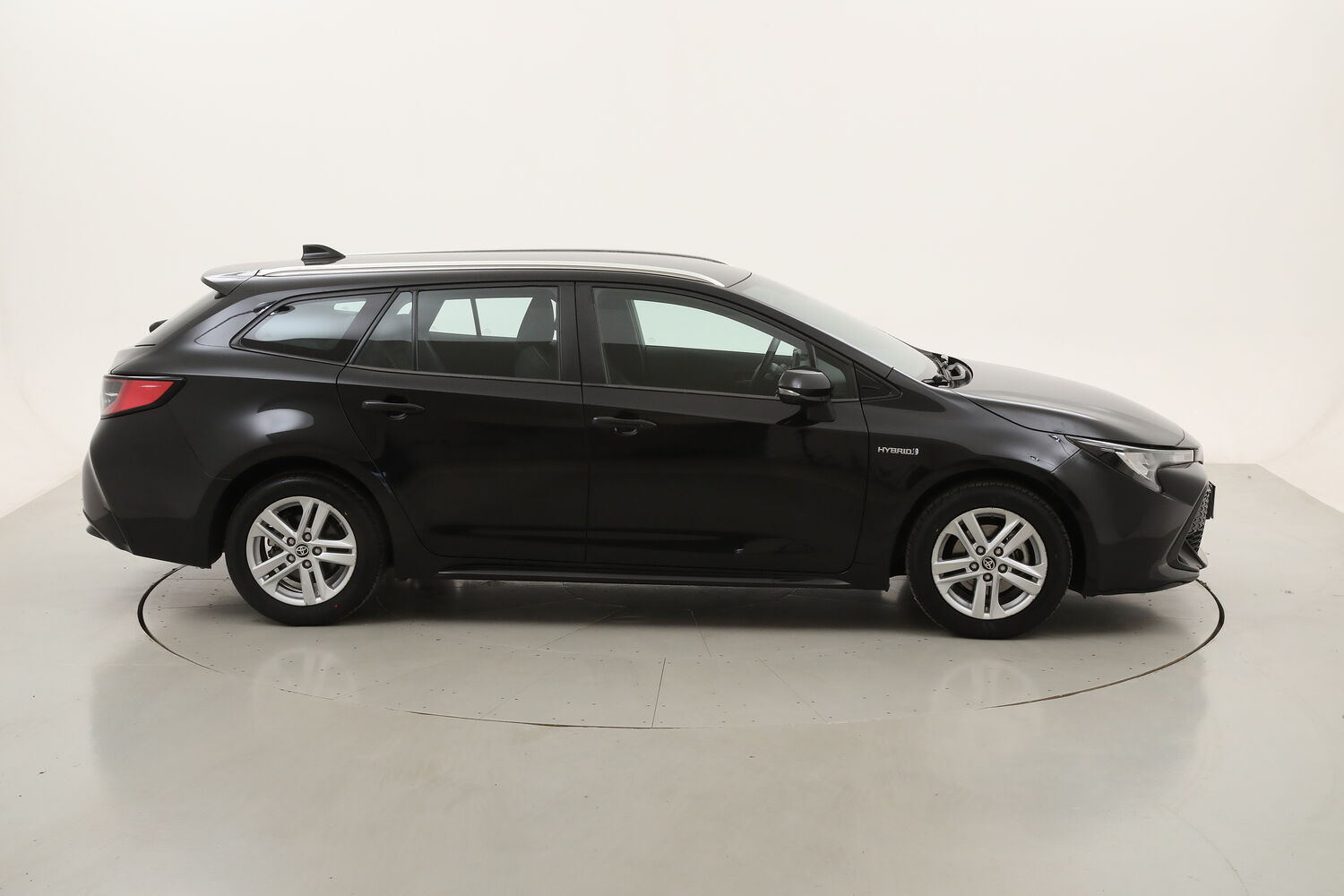 Toyota Corolla TS Hybrid Business usata del 2020 con 53.598 km