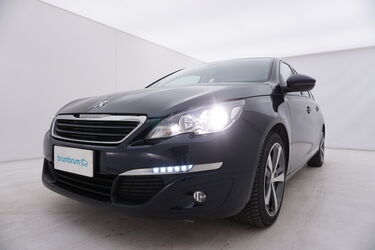 Peugeot 308 Visione frontale Visione frontale di Peugeot 308