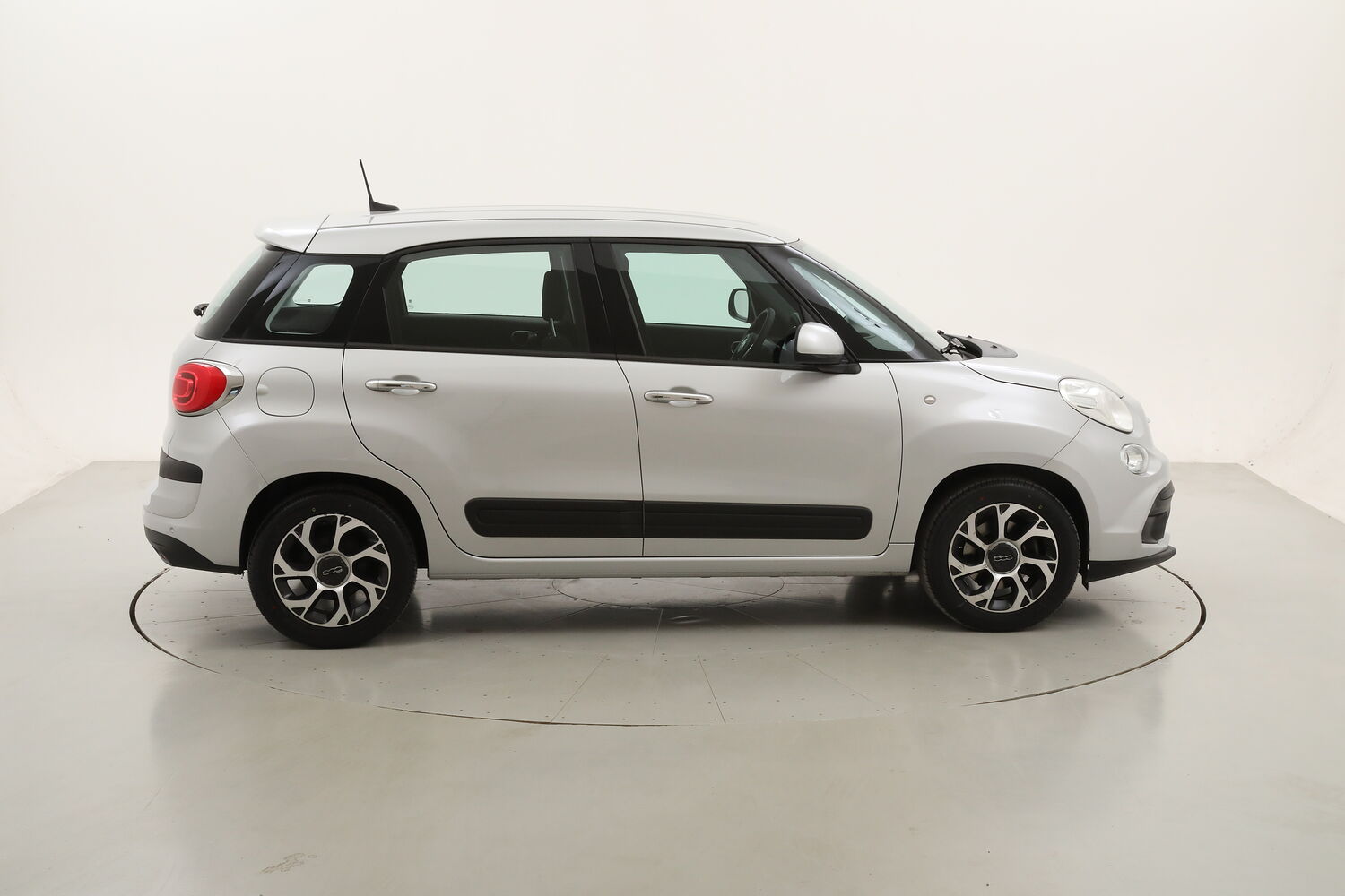 Fiat 500L Business usata del 2020 con 93.586 km