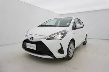 Toyota Yaris Hybrid Cool 1.5 Full Hybrid 101CV Automatico Visione frontale