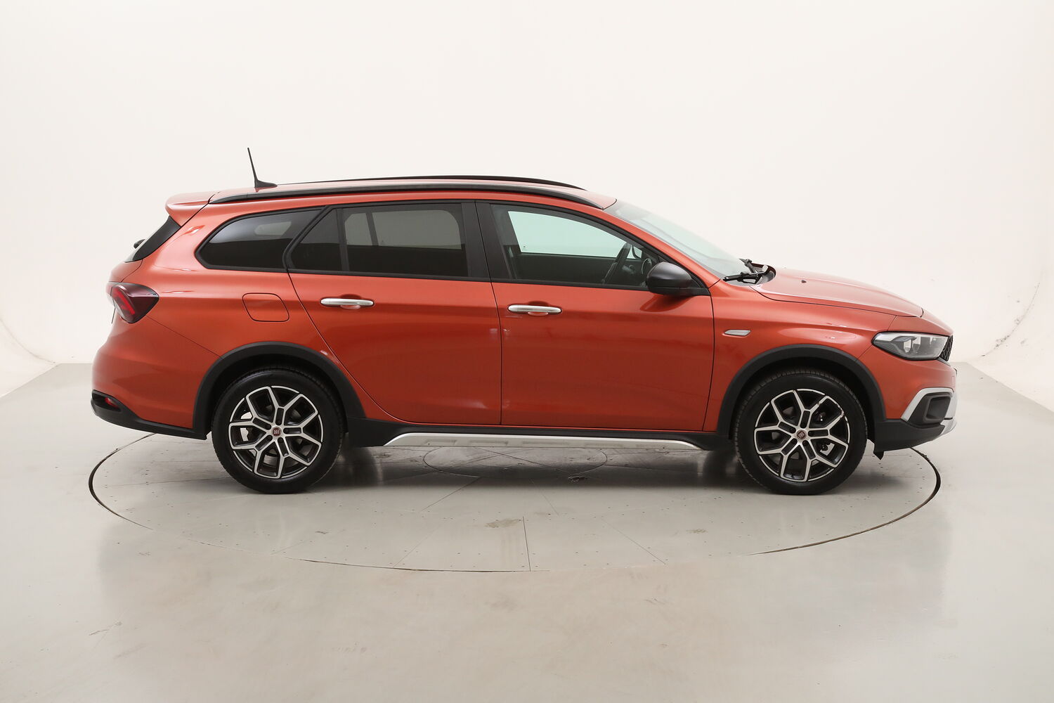 Fiat Tipo SW Cross usata del 2023 con 36.411 km