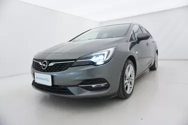 Opel Astra ST Business Elegance AT9 1.5 Diesel 122CV Automatico Visione frontale