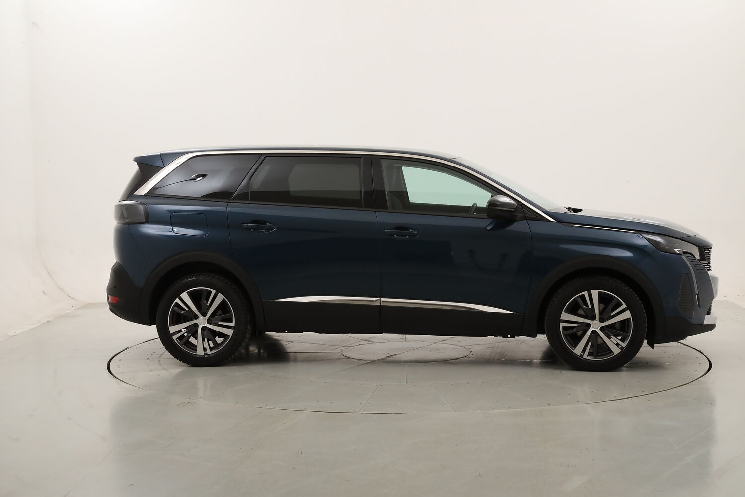 Peugeot 5008 Allure EAT8 usata del 2022 con 102.415 km
