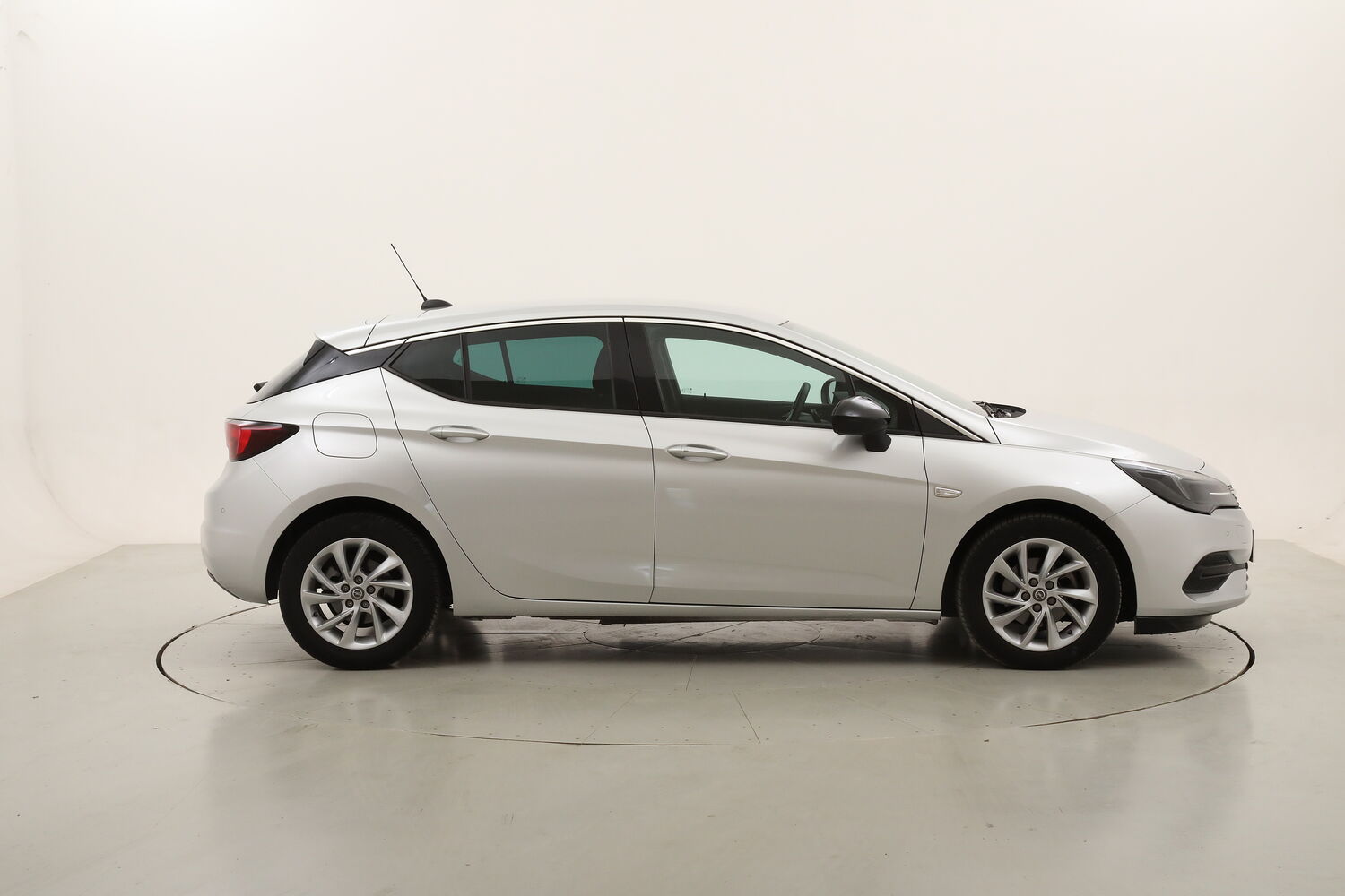 Opel Astra Business Elegance usata del 2021 con 113.769 km