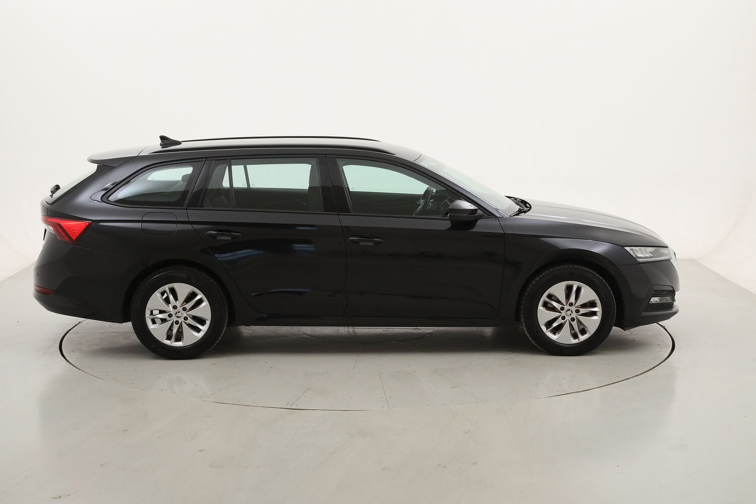 Skoda Octavia Wagon Executive DSG usata del 2021 con 89.826 km