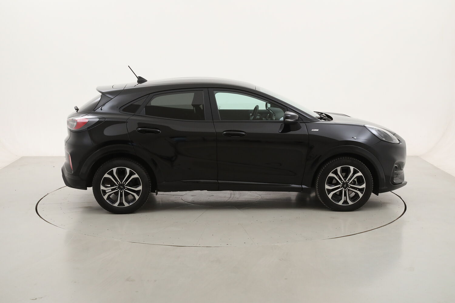 Ford Puma Hybrid ST-Line Auto usata del 2024 con 37.763 km