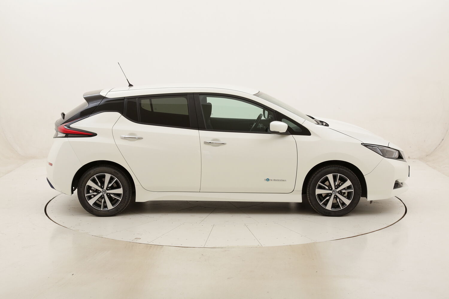 Nissan Leaf Visia Plus usata del 2019 con 29.271 km