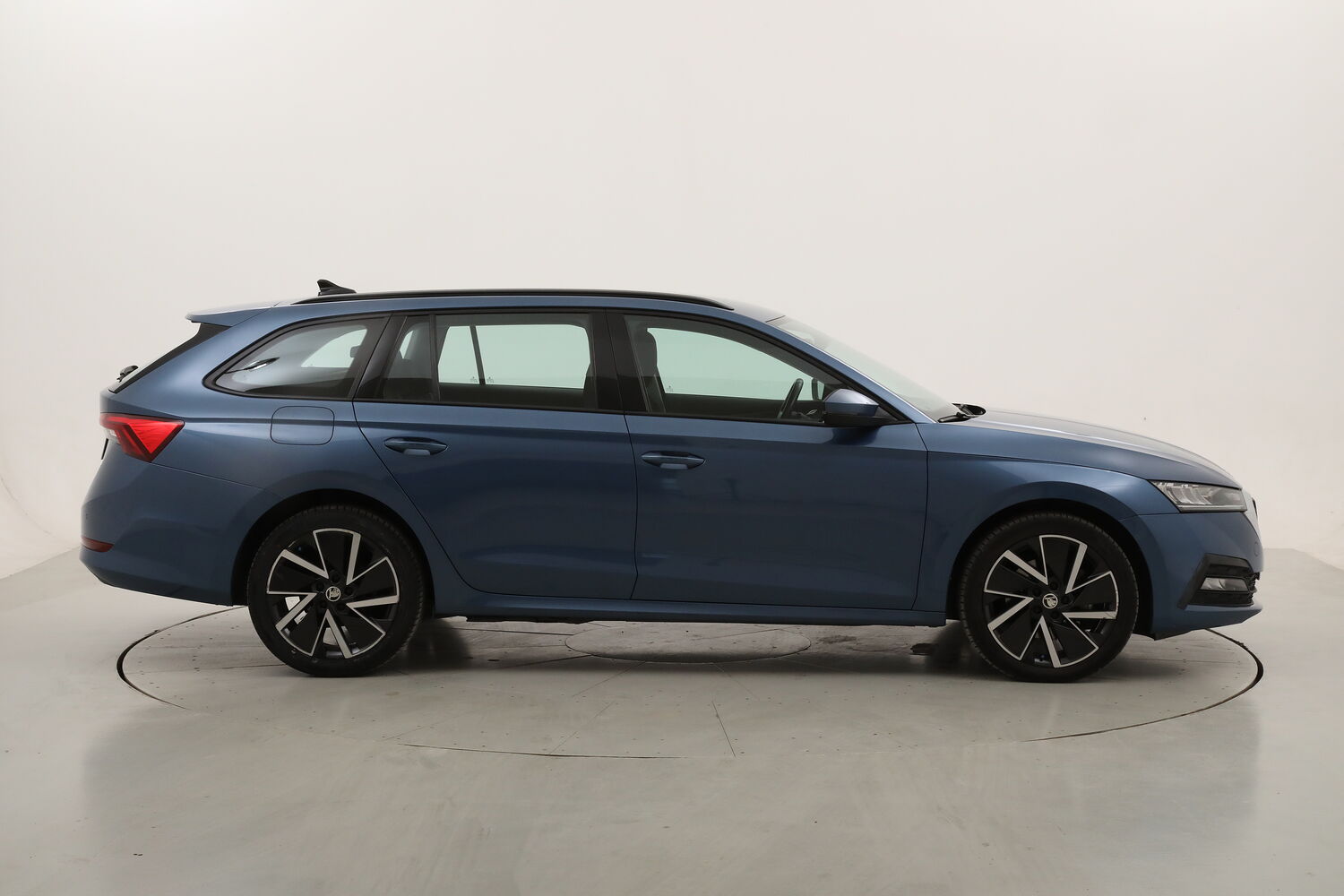 Skoda Octavia Hybrid Wagon Executive DSG usata del 2021 con 99.246 km