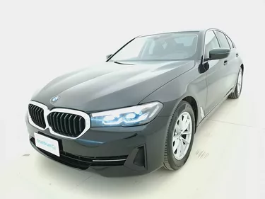 BMW Serie 5 520d 48V xDrive Business 2.0 Mild Hybrid 190CV Automatico Visione frontale