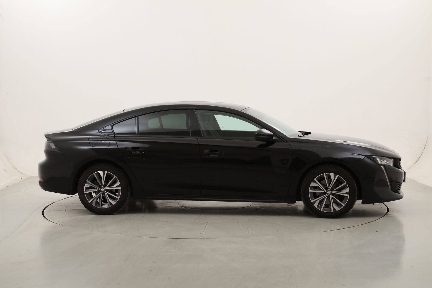 Peugeot 508 Allure Pack EAT8 usata del 2022 con 131.664 km