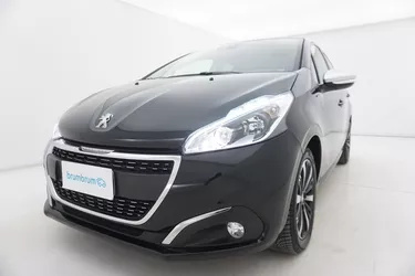 Peugeot 208 Signature 1.5 Diesel 102CV Manuale Visione frontale