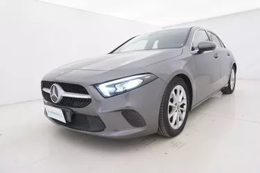 Mercedes Classe A A 180 d Automatic Sport 1.5 Diesel 116CV Automatico Visione frontale