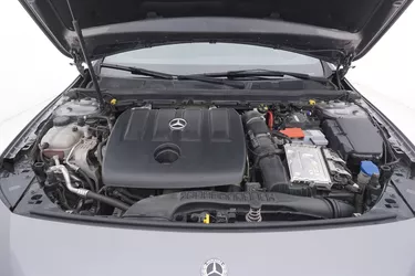 Mercedes Classe A A 180 d Automatic Sport 1.5 Diesel 116CV Automatico Vano motore