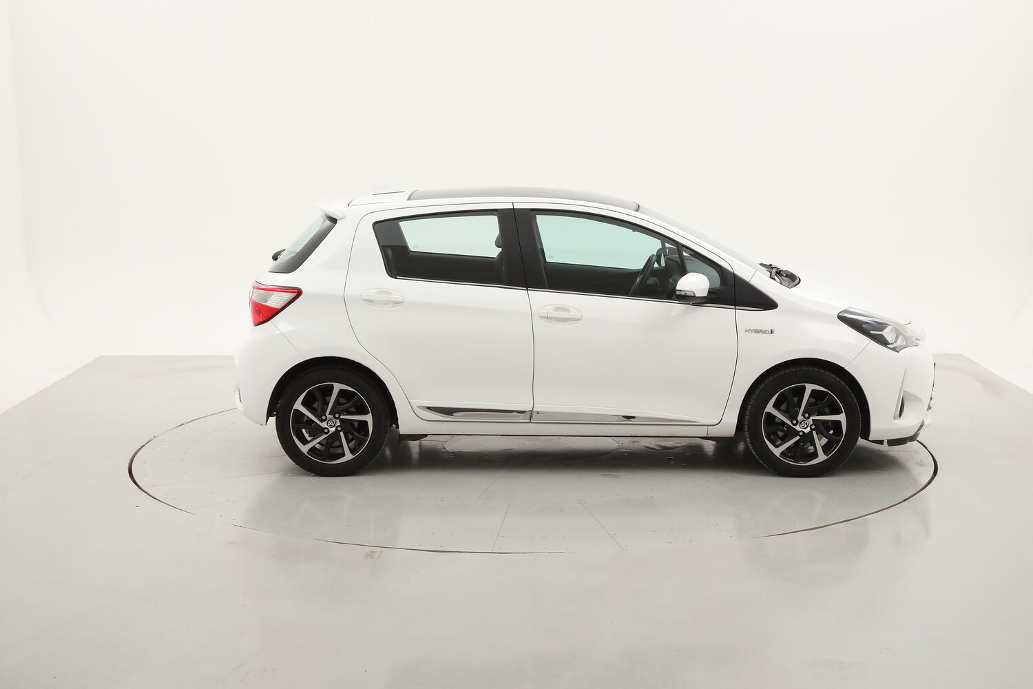 Toyota Yaris Hybrid Style usata del 2019 con 94.648 km