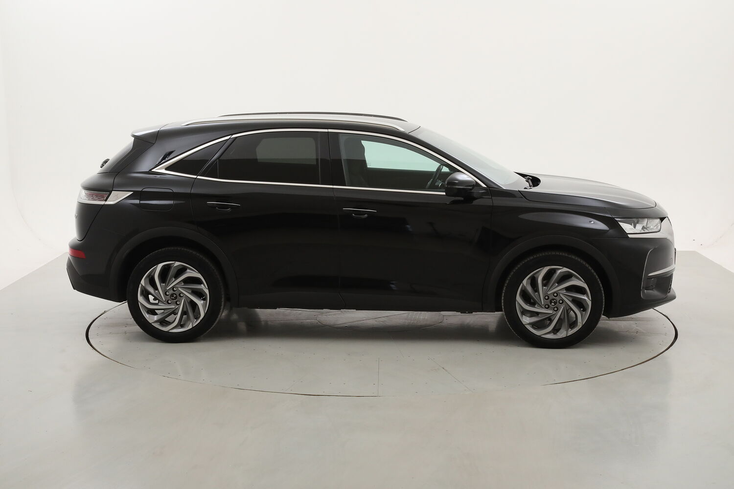 DS DS7 Crossback Business usata del 2020 con 73.209 km