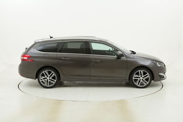 Peugeot 308 SW Allure usata del 2016 con 136.036 km