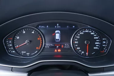 Audi A4 Avant Business quattro S tronic 2.0 Diesel 190CV Automatico Interni