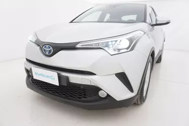 Toyota C-HR Hybrid Business 1.8 Full Hybrid 122CV Automatico Visione frontale