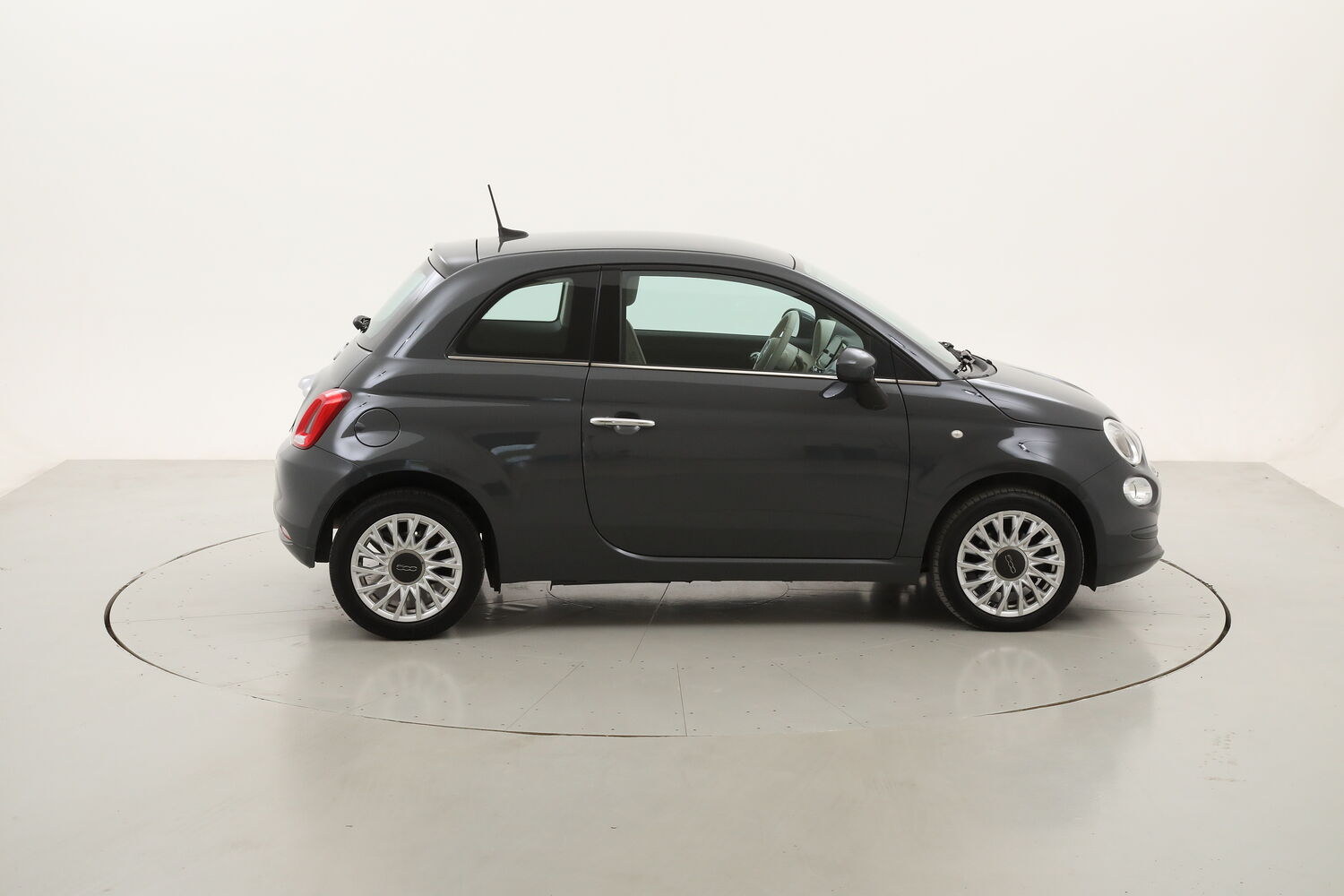 Fiat 500 Lounge usata del 2019 con 54.186 km