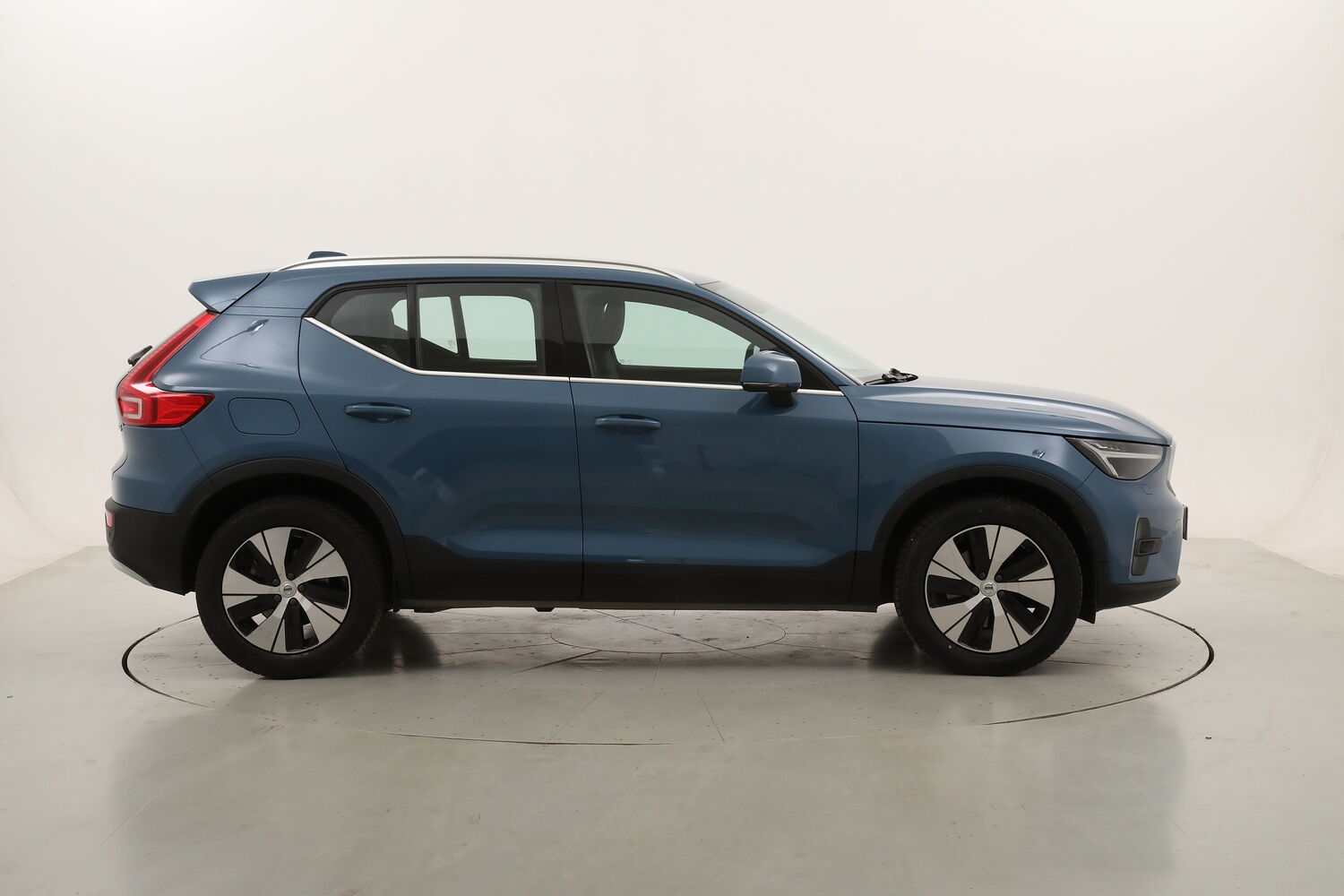 Volvo XC40 B3 Plus Bright usata del 2023 con 88.433 km