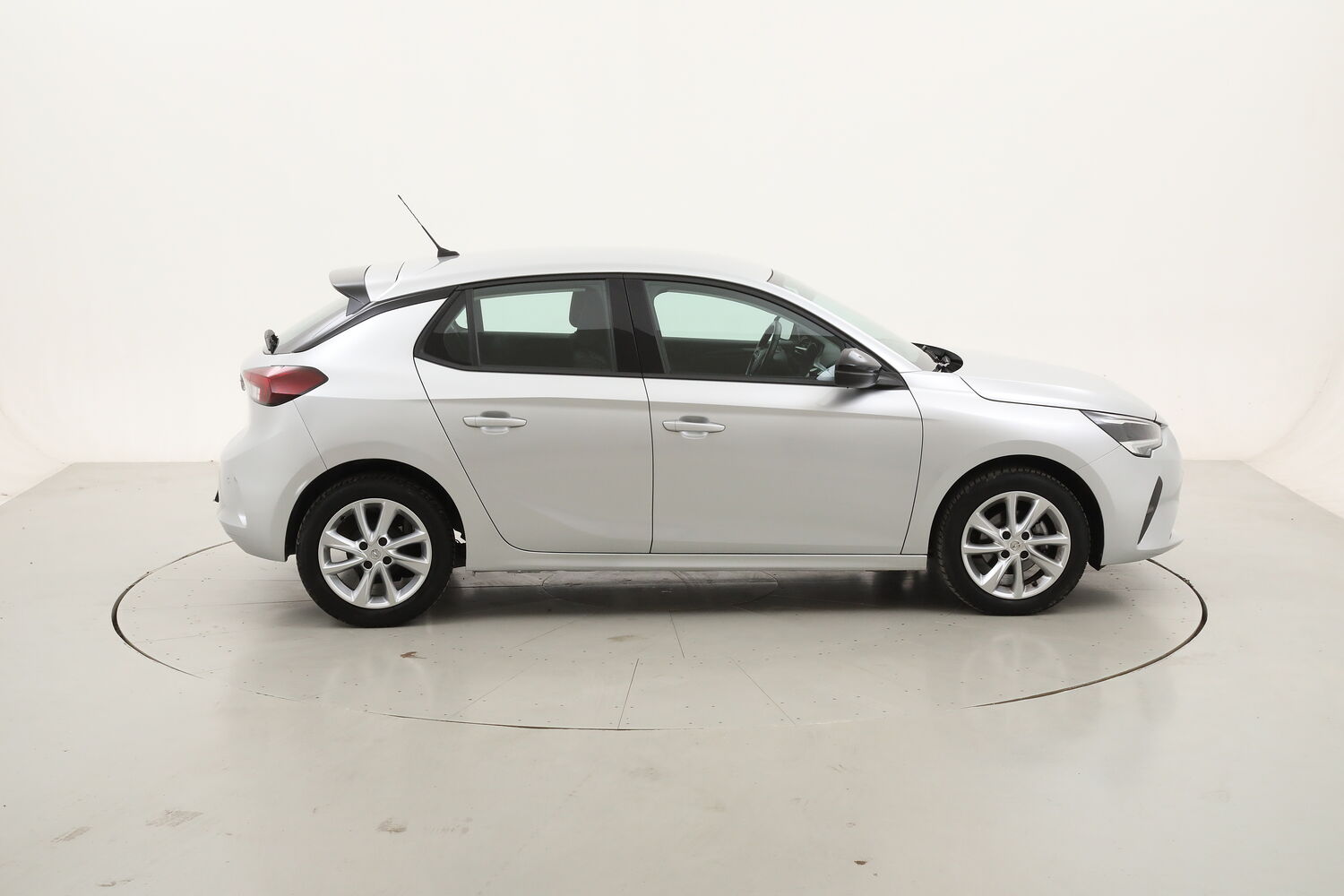 Opel Corsa Edition usata del 2022 con 27.915 km