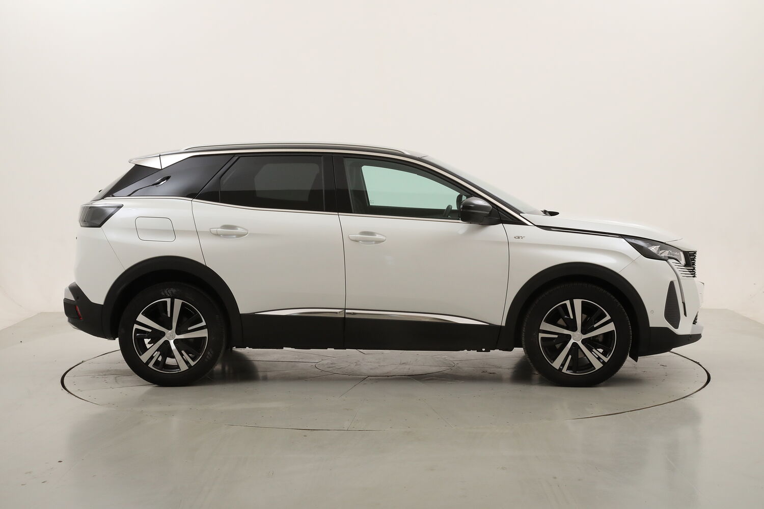 Peugeot 3008 GT EAT8 usata del 2023 con 110.108 km
