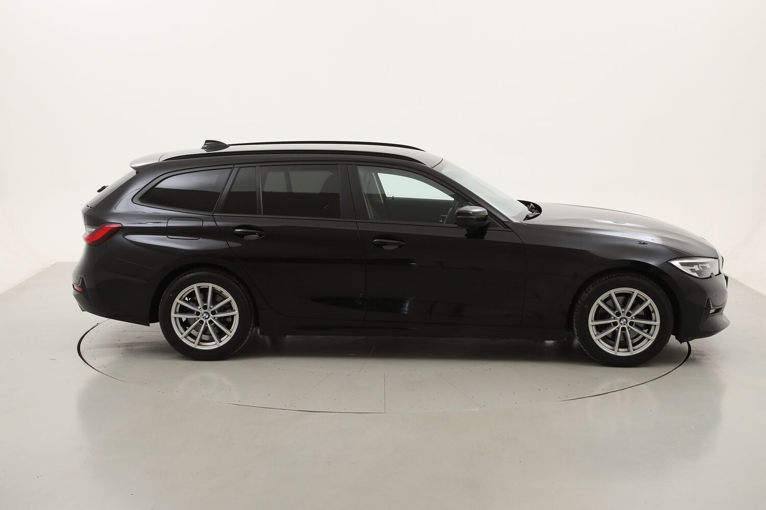 BMW Serie 3 320d Touring Business Advantage usata del 2020 con 106.527 km