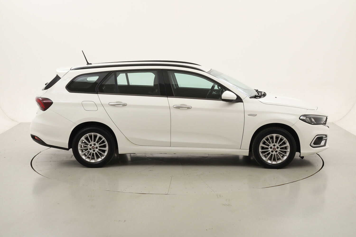 Fiat Tipo SW Business usata del 2021 con 115.103 km