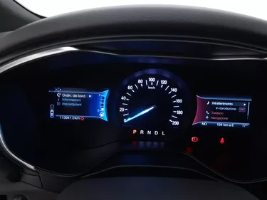 Ford Mondeo SW Hybrid ST-Line Business 2.0 Full Hybrid 187CV Automatico Interni