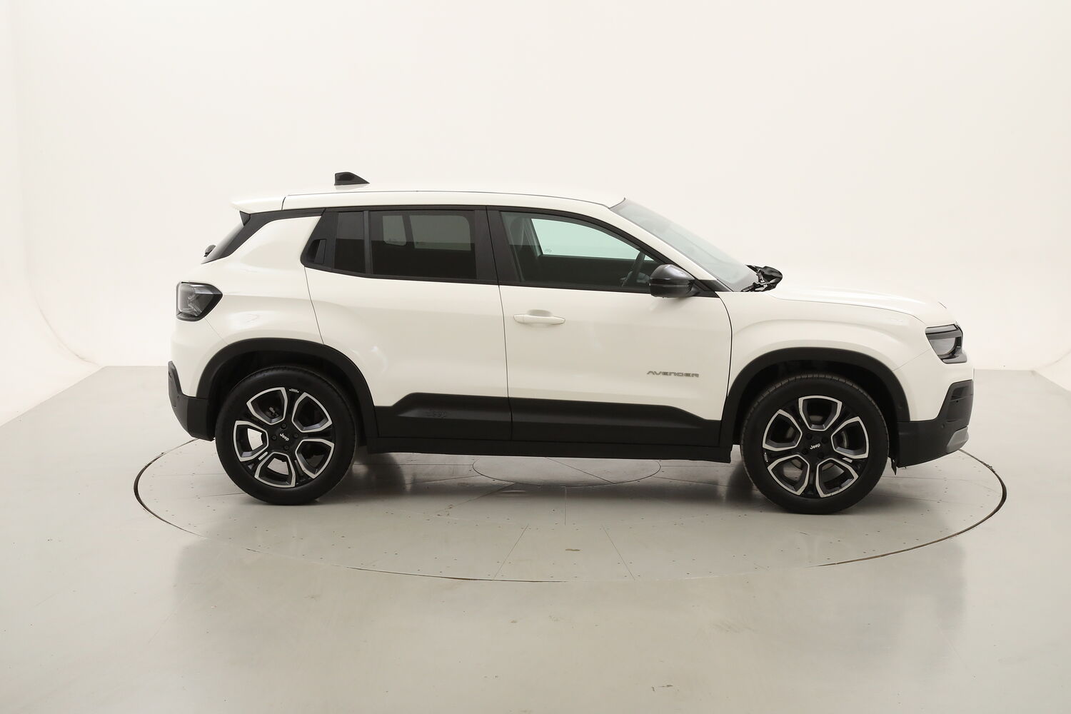 Jeep Avenger Summit usata del 2024 con 22.113 km