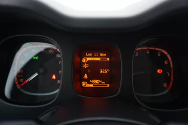 Fiat Panda Hybrid City Life 1.0 Mild Hybrid 70CV Manuale Interni