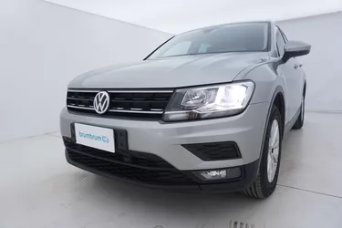 Volkswagen Tiguan Business 4MOTION DSG 2.0 Diesel 150CV Automatico Visione frontale