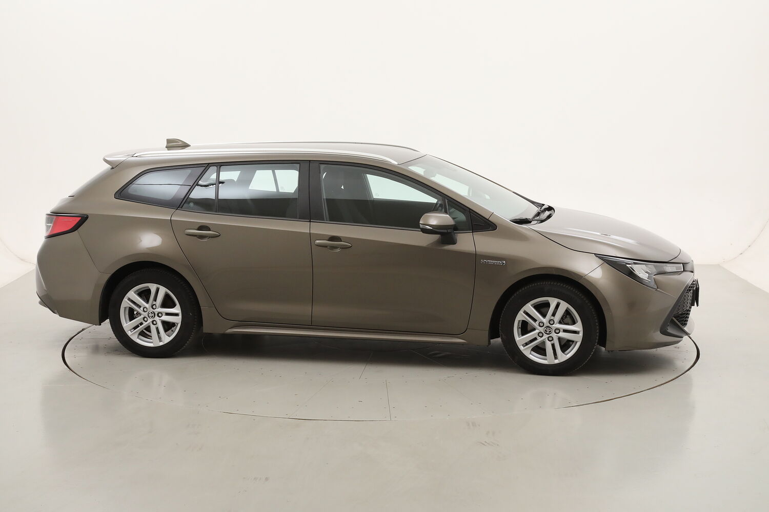 Toyota Corolla TS Hybrid Business usata del 2020 con 70.563 km
