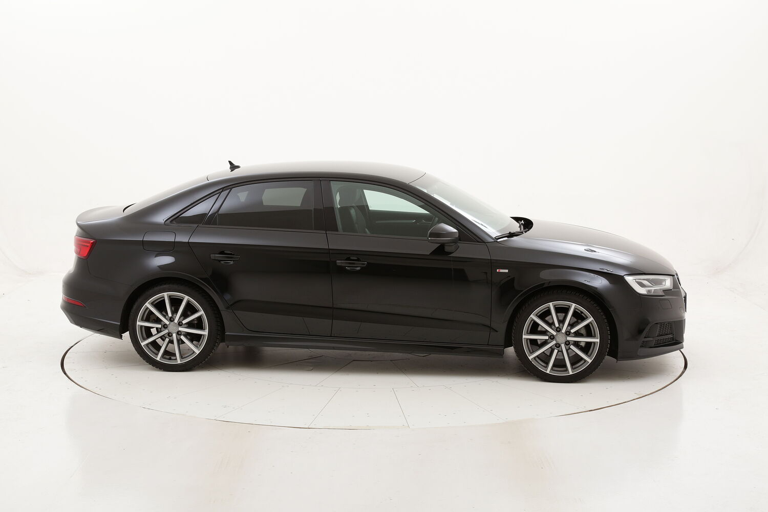 Audi A3 Sedan Sport quattro edition S tronic usata del 2017 con 85.180 km